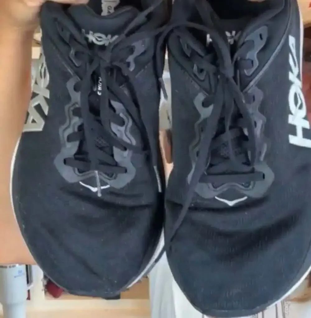 Hoka Bondi 8 Running Shoes Black/White